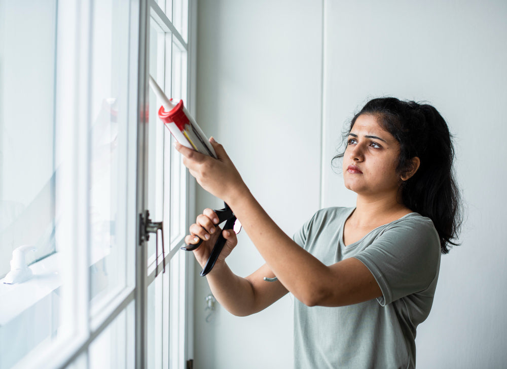 How Long Does Decorators Caulk Take to Dry? Quick Drying Times Explained